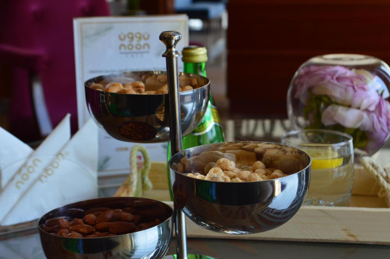 Noon Hotel Suites Khafji Ngoại thất bức ảnh